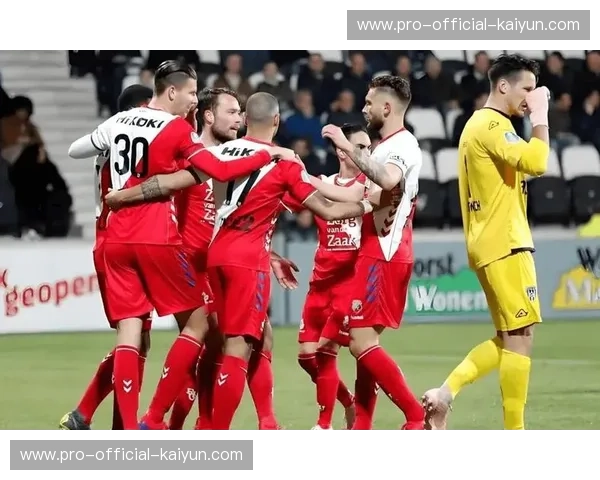 莱比锡红牛1-2遭保级队美因茨逆转，落后拜仁14分争冠希望渺茫